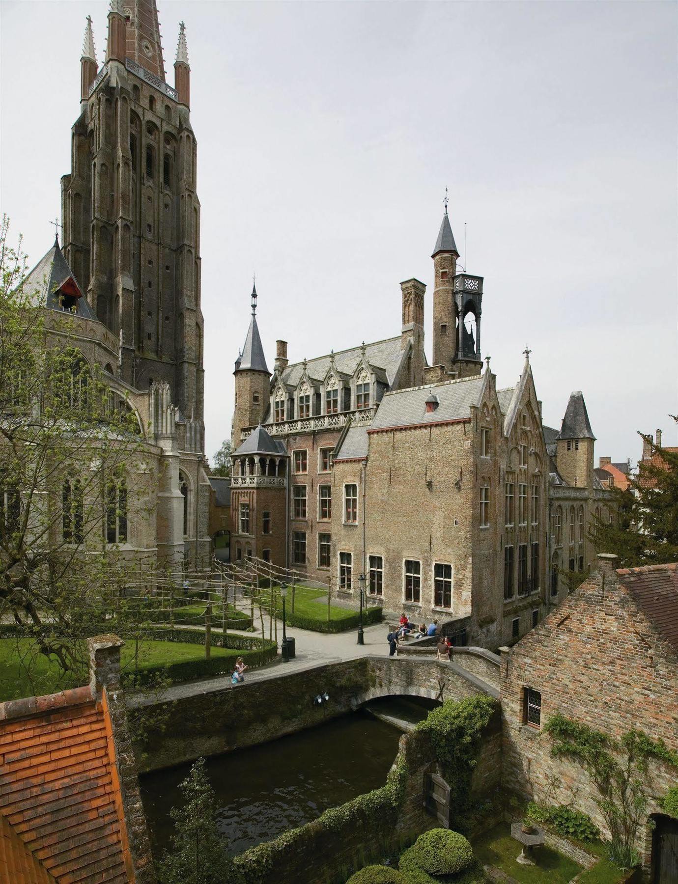 B&B Exclusive Guesthouse Bonifacius Bruges Esterno foto